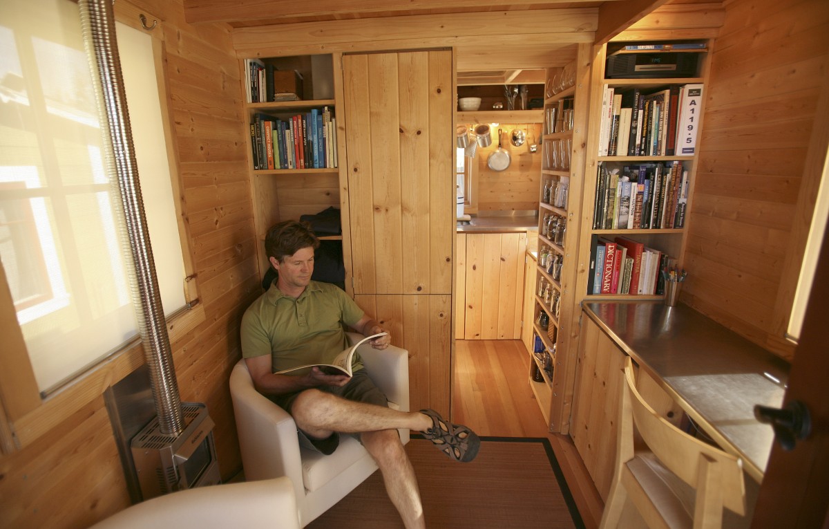 growing movement americans buying more tiny houses under 500 sq ft to avoid foreclosure - Tumbleweed Tiny House Inside growing movement americans buying more tiny houses under 500 sq ft to avoid foreclosure - Tumbleweed Tiny House Inside