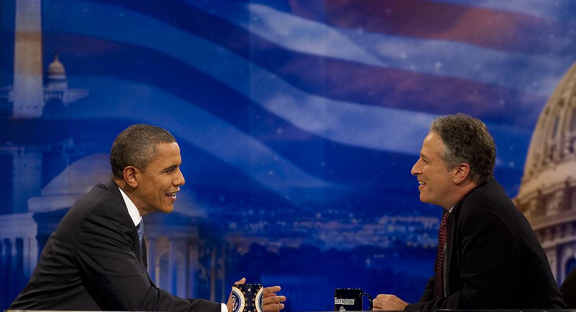 20150727-jon-stewart-barack-obama-gty-1160