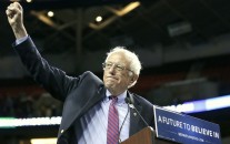 Democratic presidential candidate Sen. Bernie Sanders, I-Vt. speaks Sunday, March 20, 2016, at a campaign rally in Seattle. (AP/Stephen Brashear)