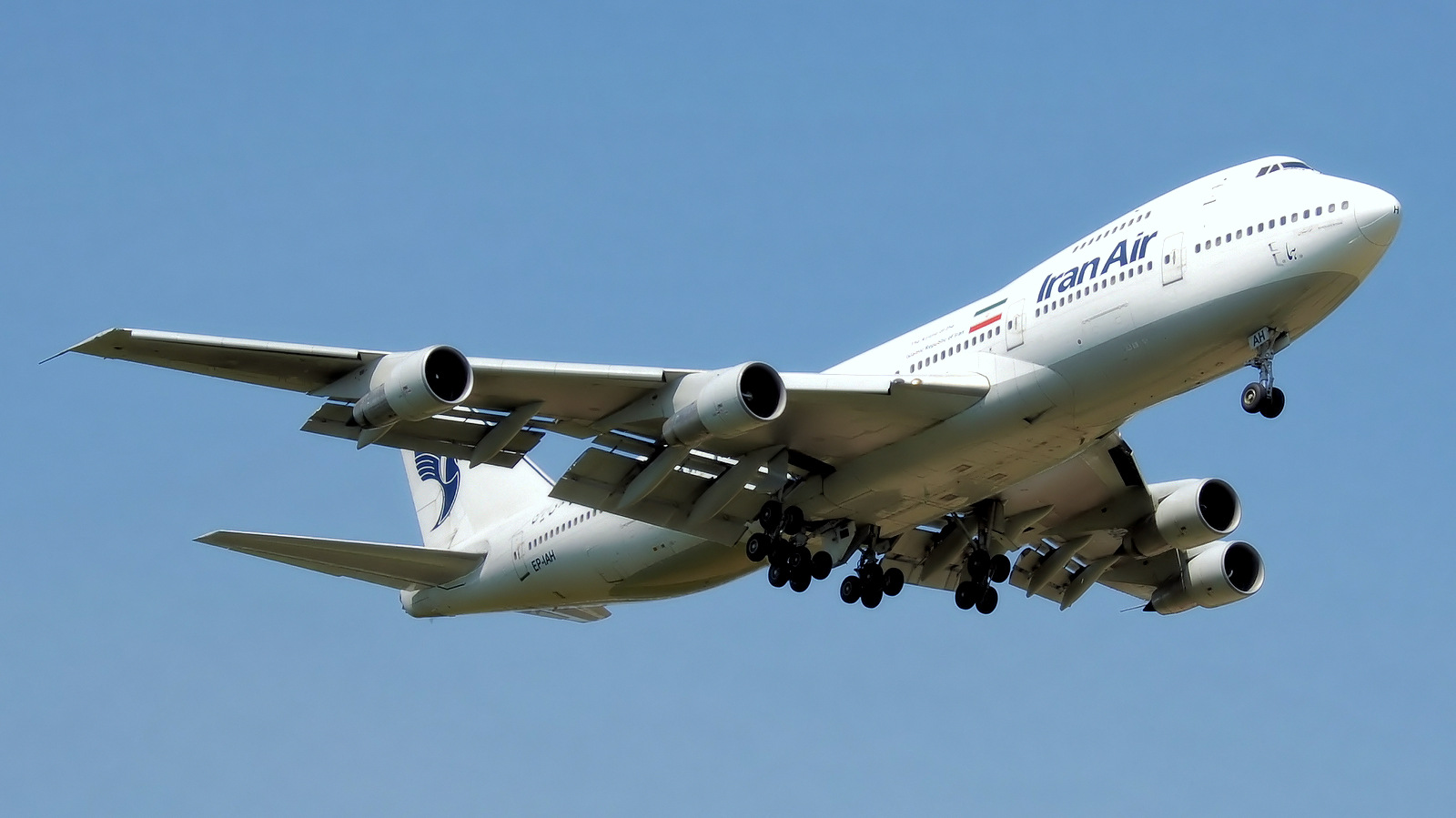 Two approved amendments to an appropriations bill from Representative Peter Roskam would ban sales from Boeing and European rival Airbus.