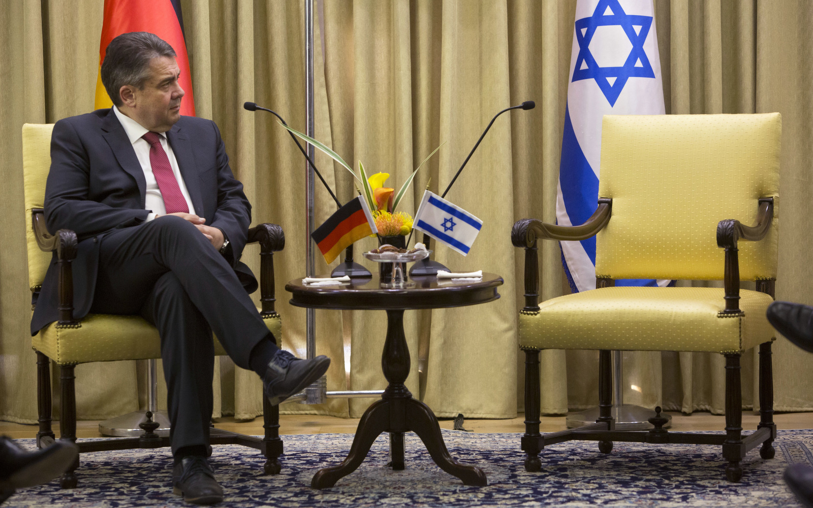 German Foreign Minister, Sigmar Gabriel looks on during his meeting with Israel's President, Reuven Rivlin at the President's residence in Jerusalem, April 25, 2017. (AP/Sebastian Scheiner)