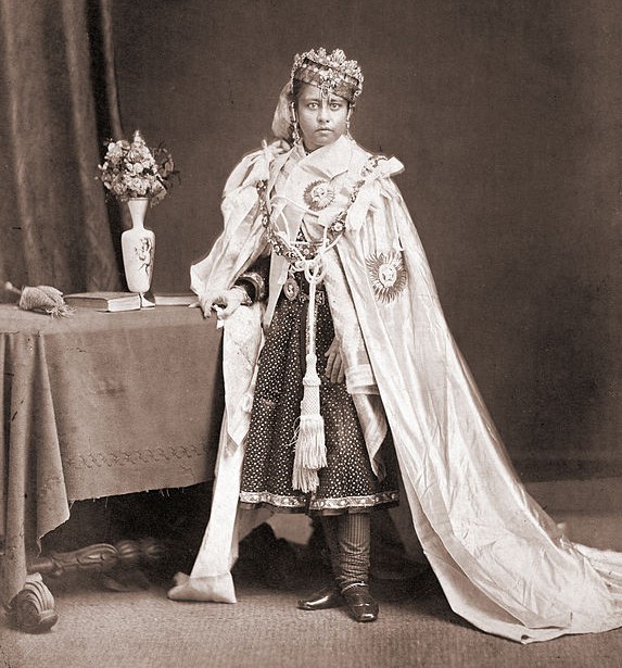 Sultan Shah Djihan Begum of Bhopal, India, photographed in 1872 by India's historic Bourne and Shepherd photography studio. Under the rule of the Begums, Bhopal expanded its borders and instituted reforms in women's education and other sectors. (Wikimedia Commons)