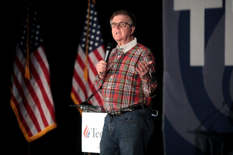 exas Lt. Gov. Dan Patrick speaks to supporters of Ted Cruz in Las Vegas, Nevada. (Flickr / Gage Skidmore, CC SA)