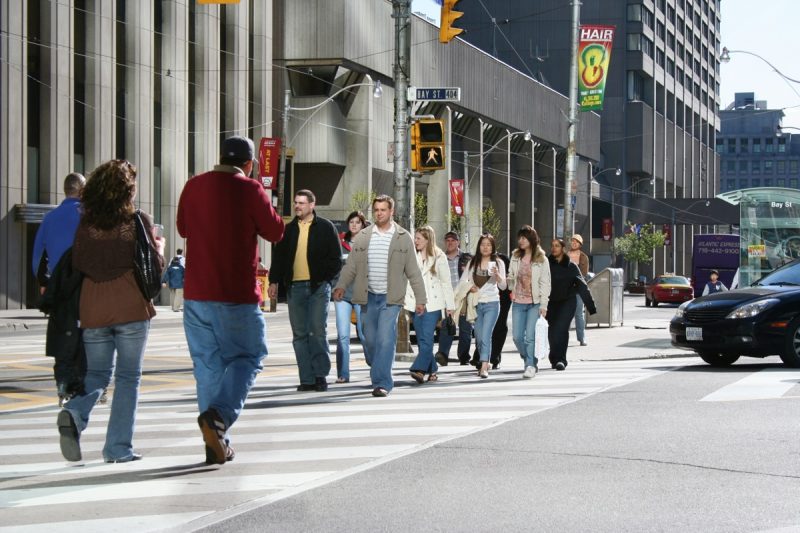 A busy Toronto street. May 21, 2006. (Flickr / curious fish)