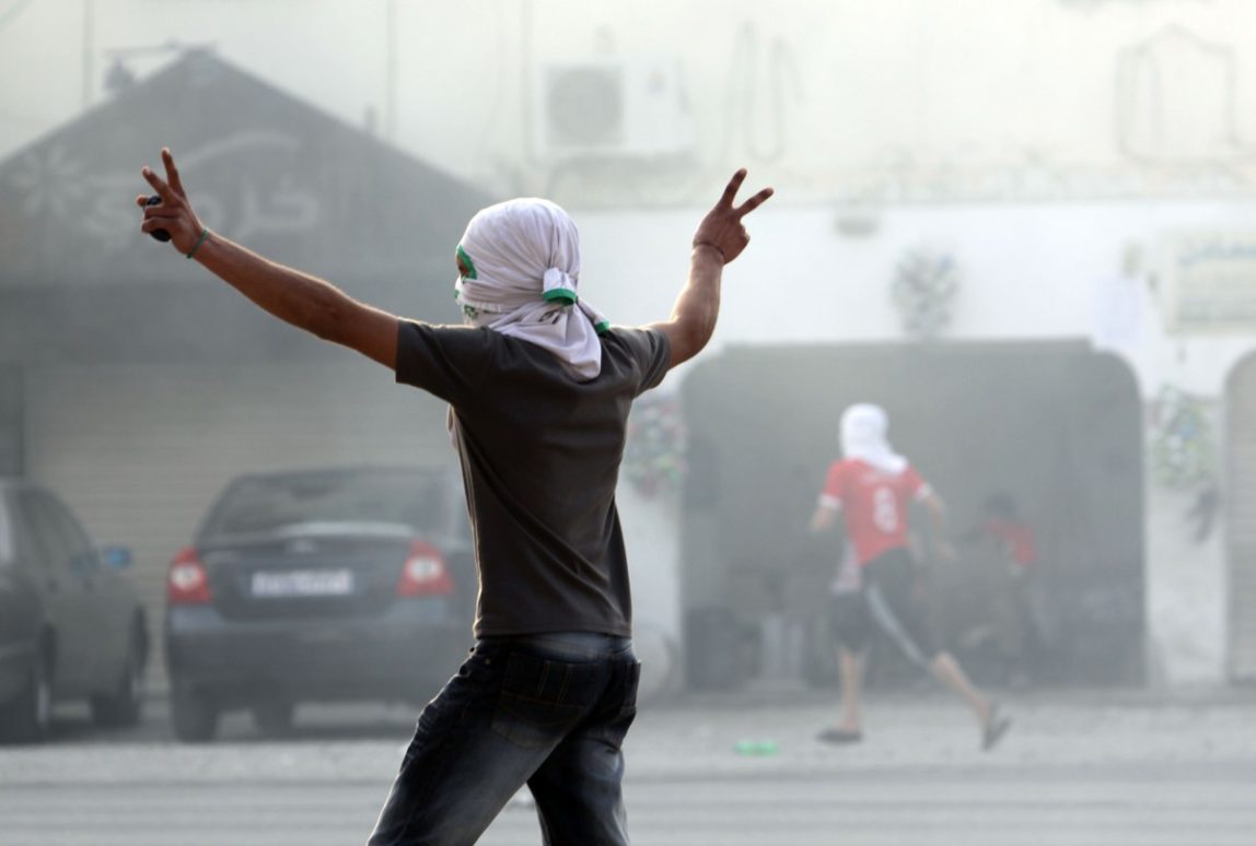 US shifts embassy staff amid Bahrain unrest