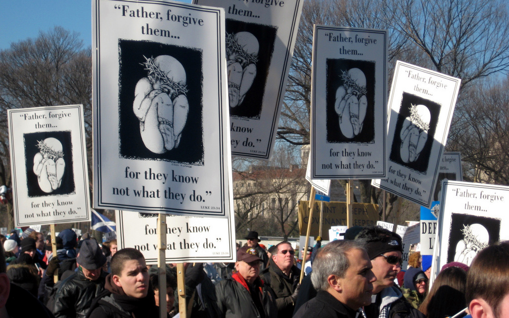 Pro-Life protesters at a 2009 Ant-abortion rally.