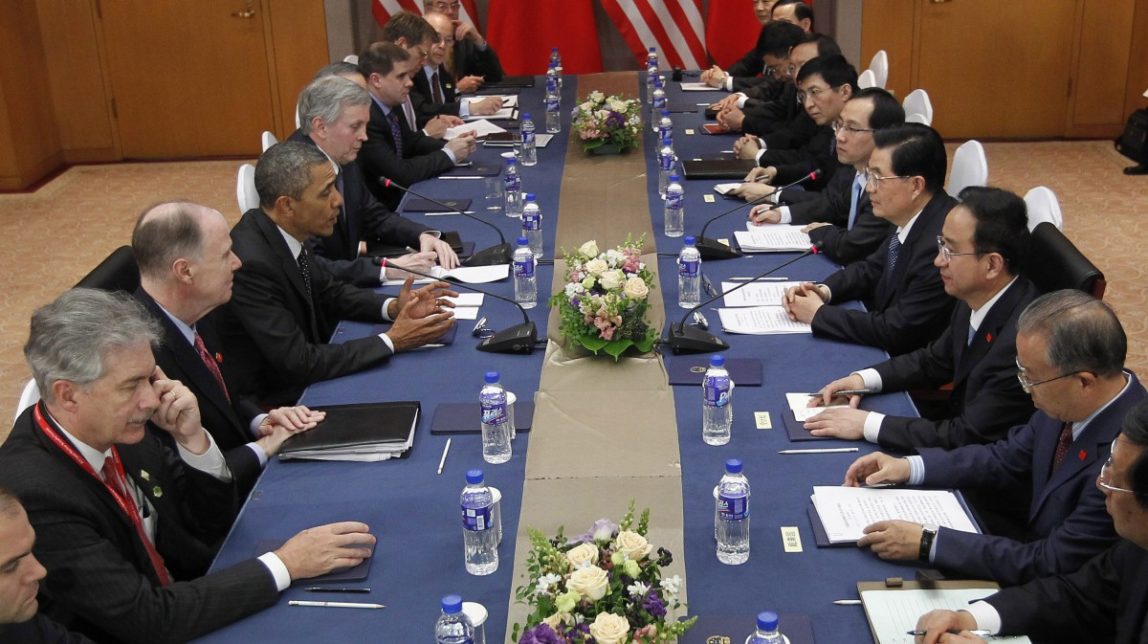 Obama warns N. Korea, Iran their options are few