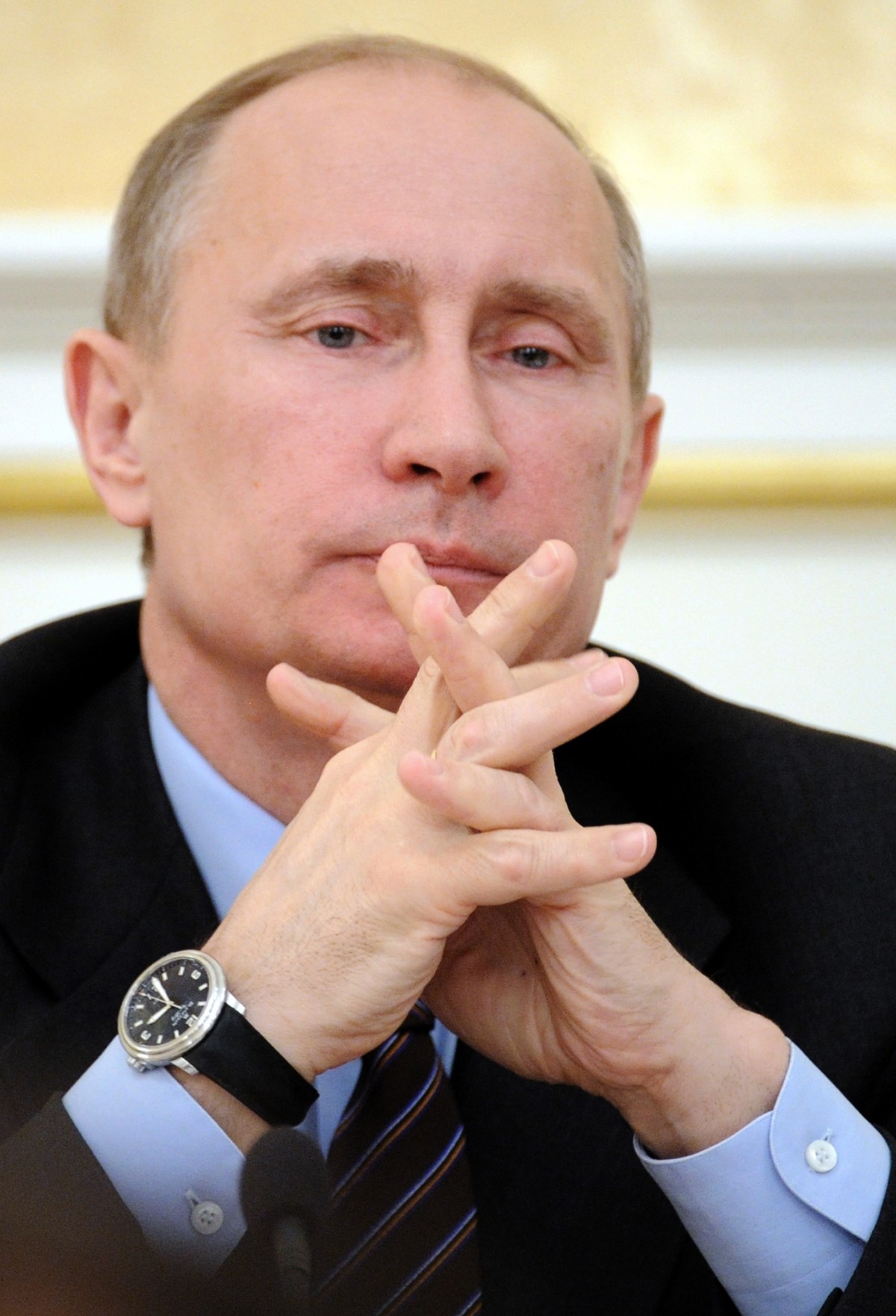 Putin defends Russian stance on Syria