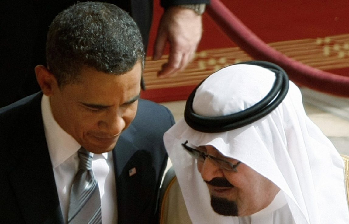 King Abdullah of Saudi Arabia, right, speaks with US President Barack Obama, during arrival ceremonies at the Royal Terminal of King Khalid International Airport, in Riyadh, Saudi Arabia, Wednesday, June 3, 2009. (AP Photo/Hassan Ammar)