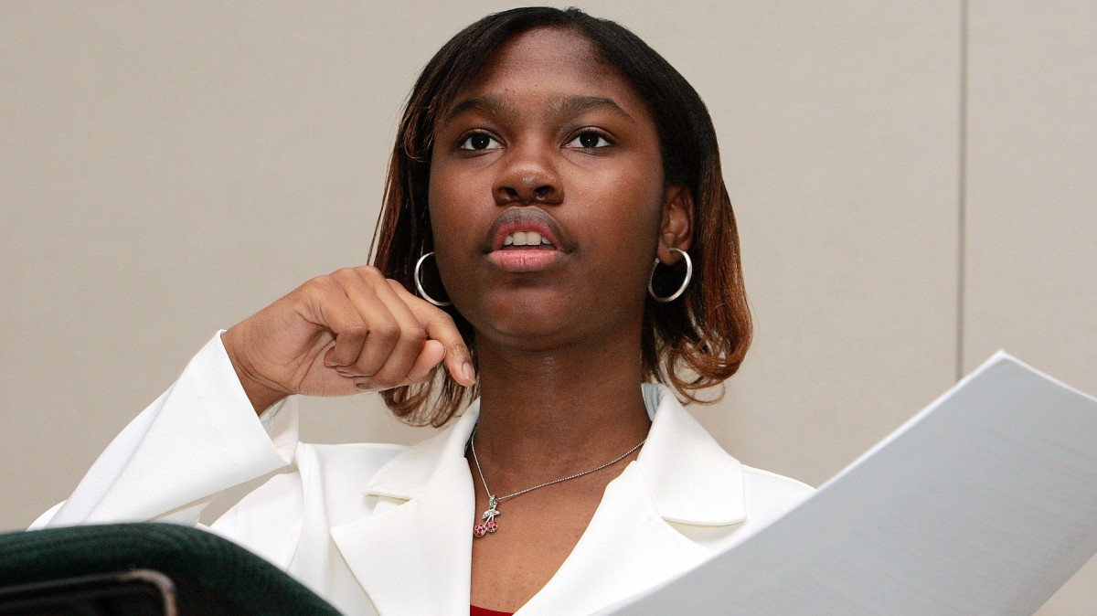 Sarayfah Bolling participates in an end-of-camp tournament at the Emory National Debate Institute on the Emory campus in Atlanta, Thursday, June 23, 2005. Bolling, a rising sophomore at Atlanta's Southside High School, said the skills she's honed on her school's debate team have already led to at least one benefit _ she wins more arguments with her mother.(AP Photo/Ric Feld)