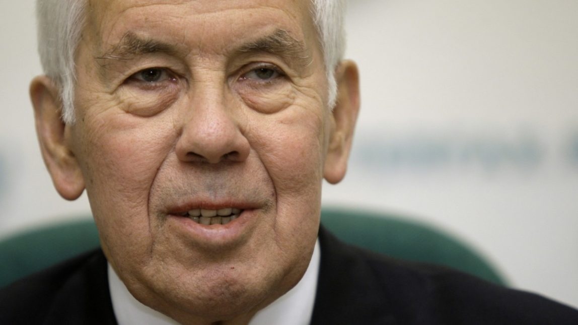 U.S. Senator Richard Lugar speaks at a news conference in Moscow, Friday, Dec. 19, 2008. Richard Lugar, the senior Republican on the Senate Foreign Relations Committee, said that the new U.S. administration could help improve relations between Russian and U.S. with talks on crucial arms control and security issues.(AP Photo/ Sergey Ponomarev)