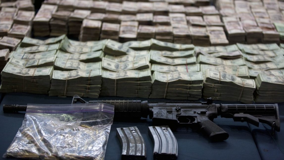 Report: Bank’s Lax Control Led To Money Laundering