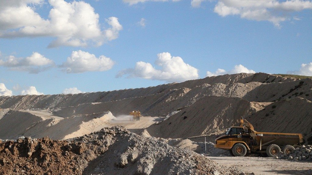 Lump Of Coal: Promising Mine Deal Hits Headwinds