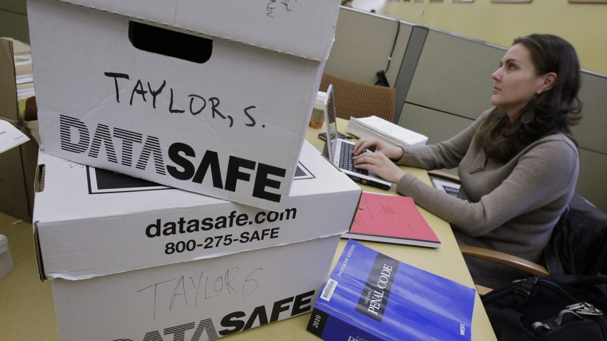 In this photo taken Friday, Dec. 3, 2010, Stanford law student Susannah Karlsson works on the case of Shane Taylor at the Mills Legal Clinic on the Stanford University campus in Palo Alto, Calf. (AP Photo/Paul Sakuma)