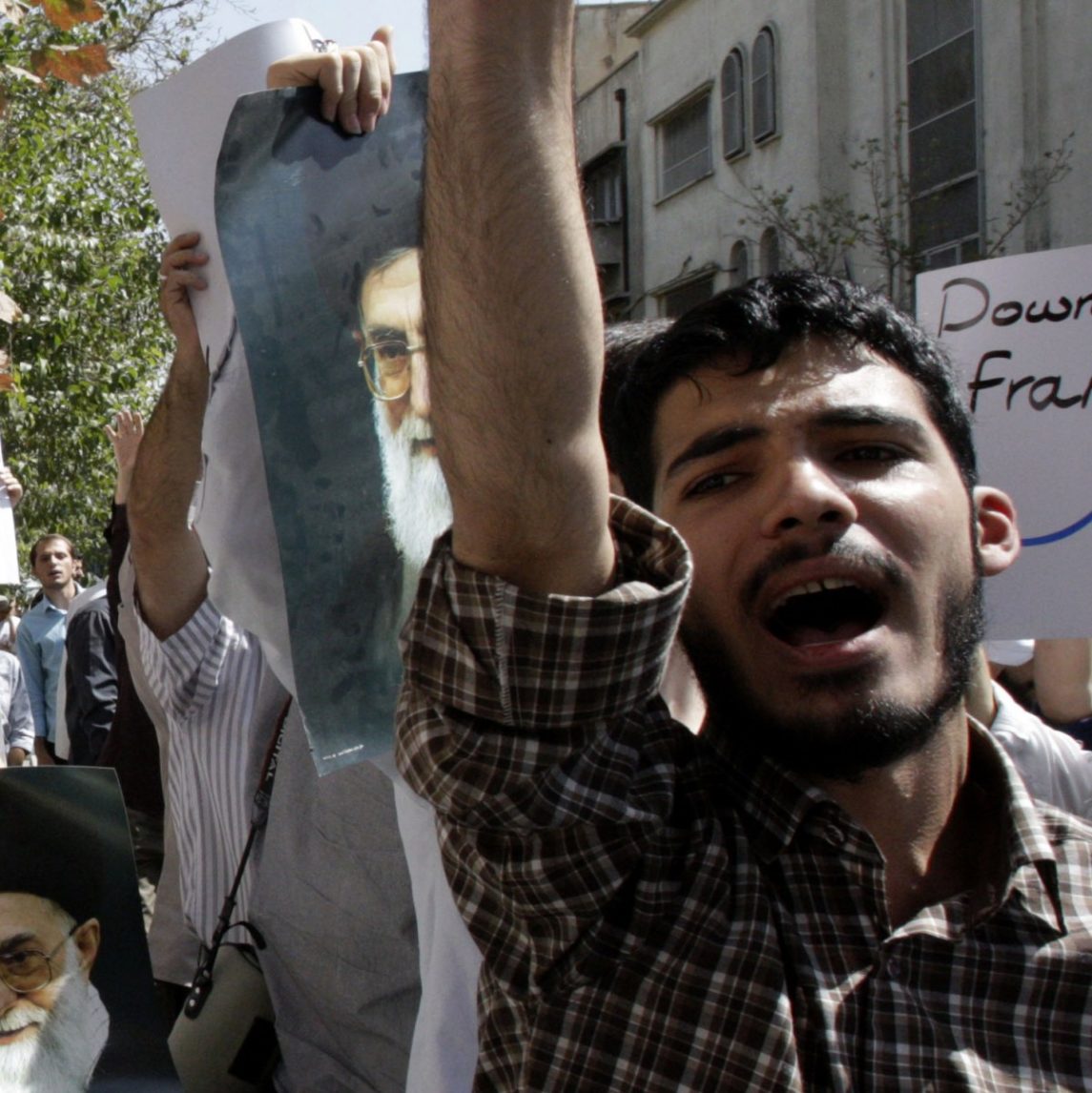 Despite Peaceful Protests, Media Focus On Violent Muslim Demonstrations