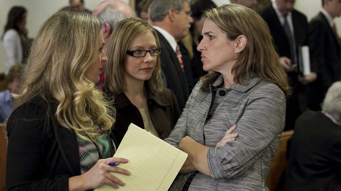 Fifteen lawyers representing six different plaintiff groups crowded one side of the Travis County courtroom of state District Judge John Dietz on Monday, Oct. 22, 2012 in Austin, Texas. to launch the sweeping school finance trial involving about two-thirds of Texas school districts. (AP Photo/Austin American-Statesman, Ralph Barrera)