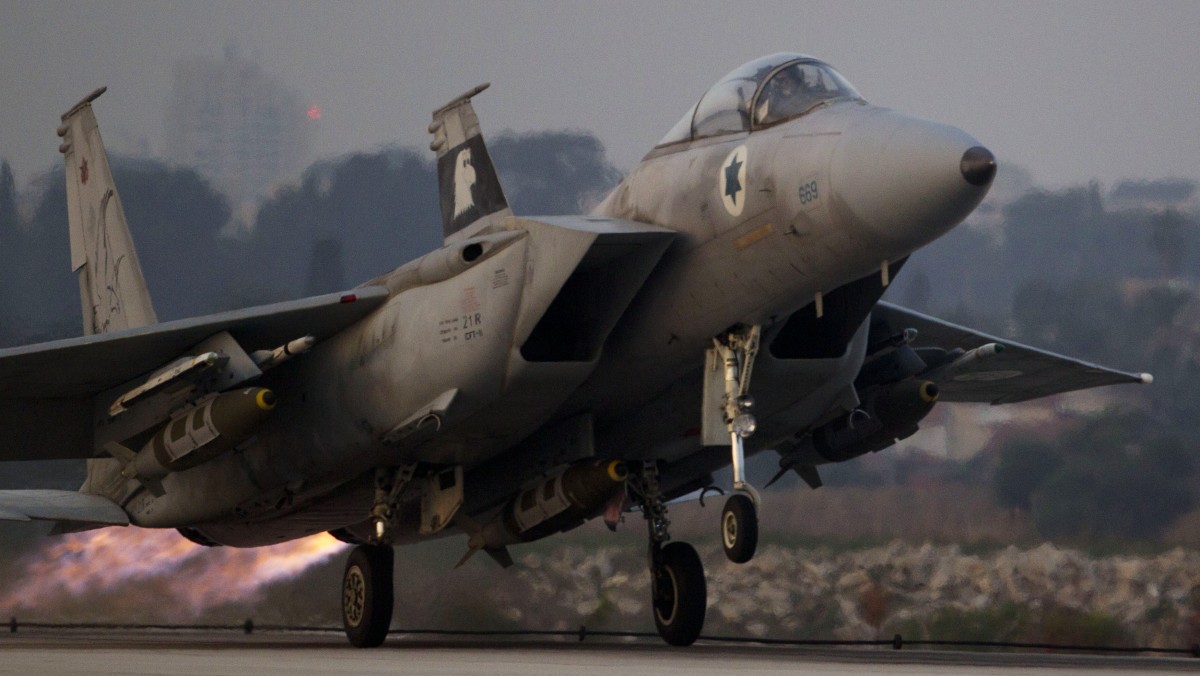 An Israeli air force jet fighter plane takes off from Tel Nof air force base for a mission over Gaza Strip in central Israel, Monday, Nov. 19, 2012. (AP Photo/Ariel Schalit)