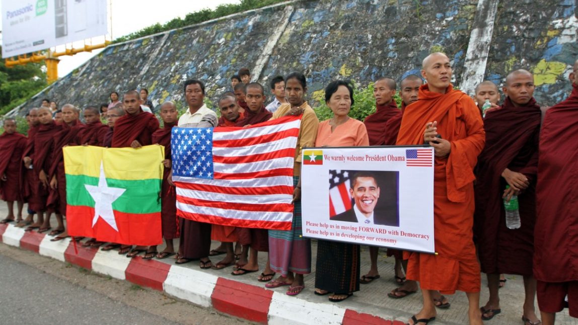 Barack Obama On Historic Visit To Myanmar, Pledges US Support For Yangon’s Democratic Efforts