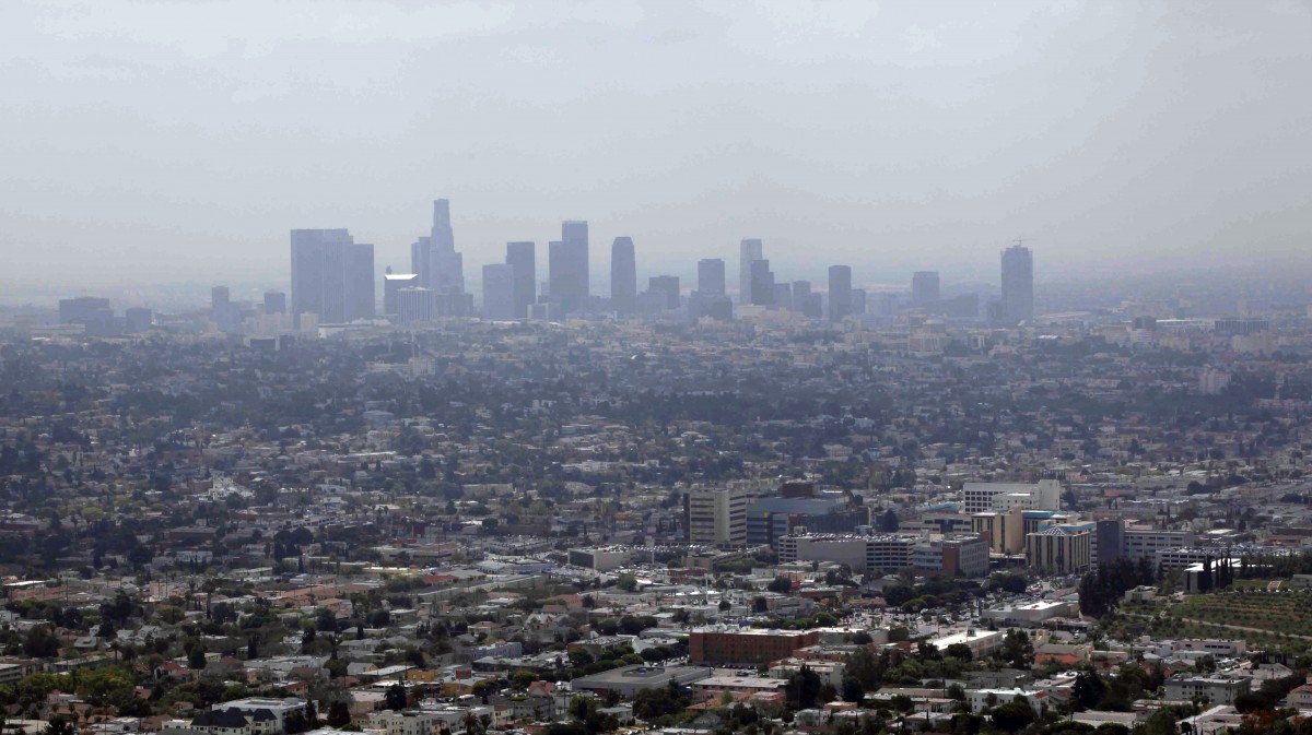 This April 28, 2009 file photo shows smog covering downtown Los Angeles. (AP Photo/Nick Ut, File)
