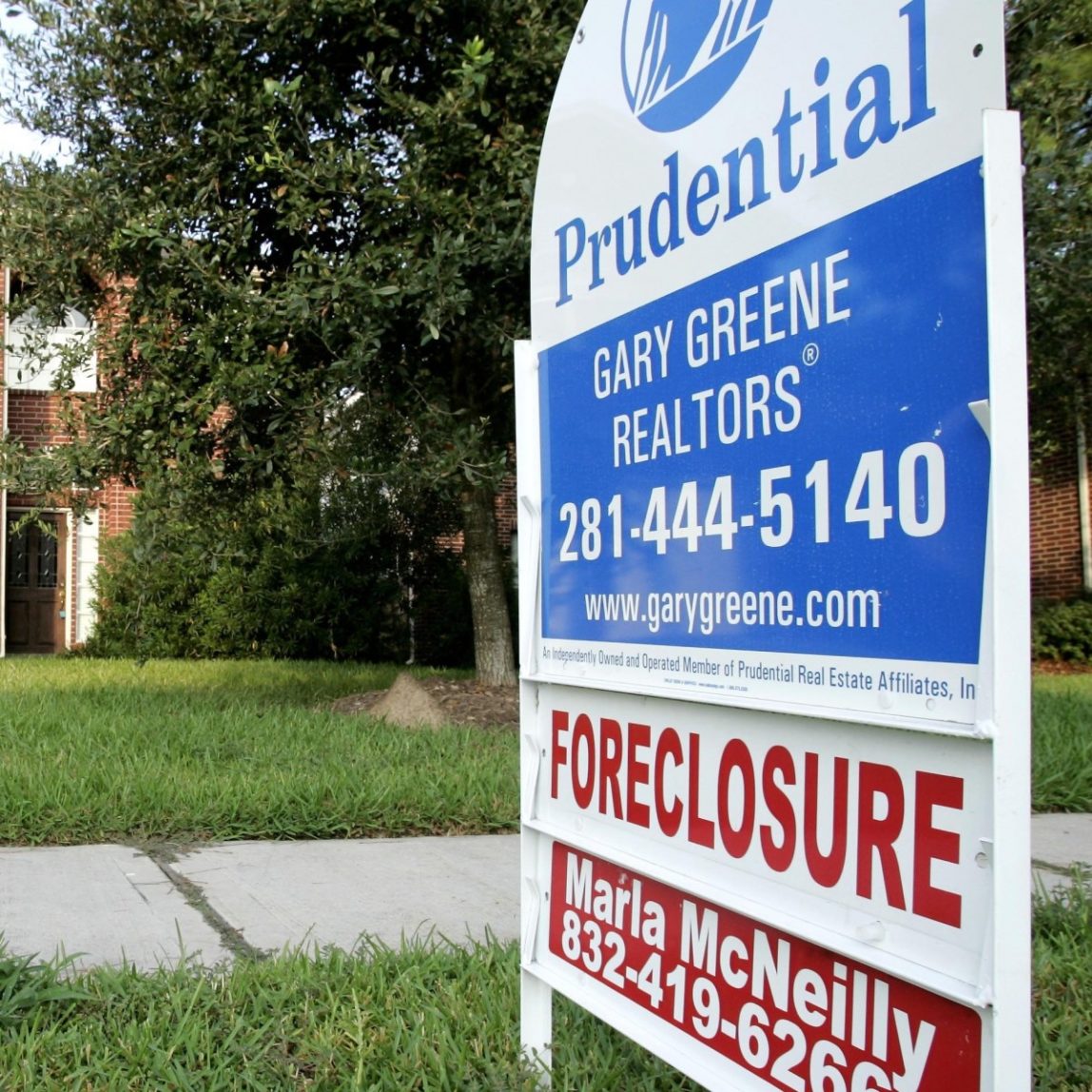 A foreclosure home for sale is shown in this Aug. 22, 2006 file photo taken in Spring, Texas. (AP Photo/David J. Phillip, File)