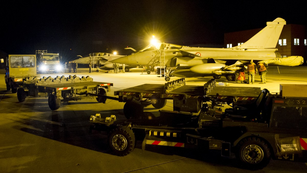 This Sunday Jan.13, 2013 photo provided by the French Army Monday Jan.14, 2013 shows French Rafale jetfighters being prepared before heading to Mali from the Saint Dizier airbase, eastern France.(AP Photo/Laure-Anne Maucorps, ECPAD)