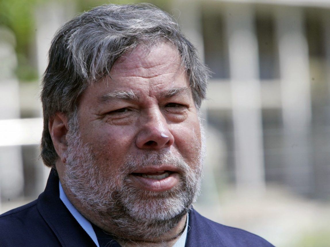 Apple Co-Founder Slams Surveillance State, Hails NSA Whistleblower