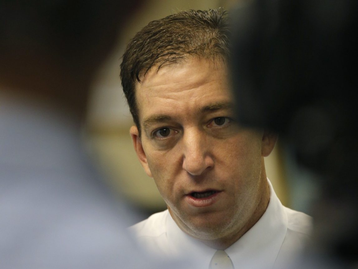 Why Is The American Media Establishment Throwing Glenn Greenwald Under The Bus?