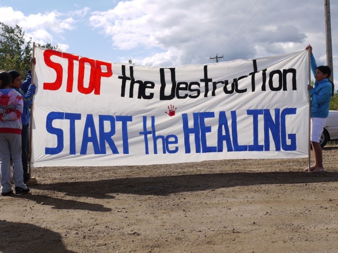 Hundreds Walk To ‘Heart Of Destruction’ For Tar Sands Healing