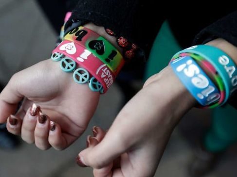 ‘I Heart Boobies’ Bracelet Case Could Make Its Way To Supreme Court
