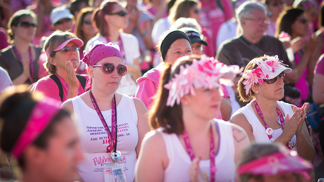 Susan G. Komen walkers geared up for the first day of the breast cancer awareness marathon Aug. 9, 2013. (Photo/Susan G. Komen® via Flickr)