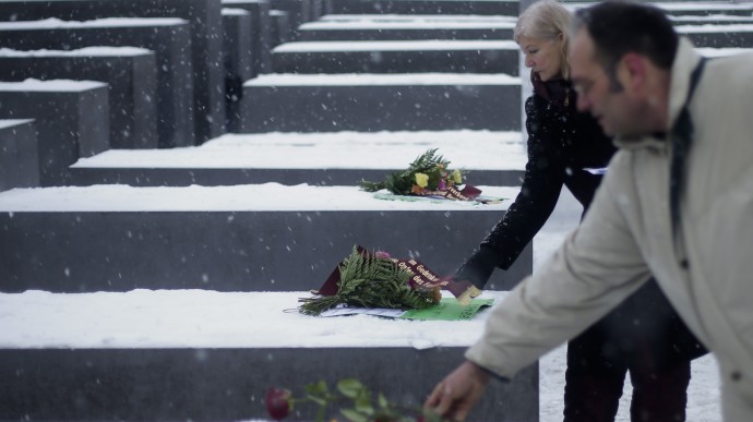 Holocaust memorial day in Berlin, Sunday, Jan. 27, 2013.  (AP Photo/Markus Schreiber)