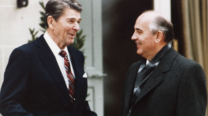 FILE (AP) President Ronald Reagan (left) smiles as he talks to Soviet leader Mikhail Gorbachev outside the vila Fleur D'Eau at Versoix ner Geneva, Tuesday morning. The two state leaders meet here for their first round of talks. (AP-Photo/mw/stf/Deugherty/11/19/1985)