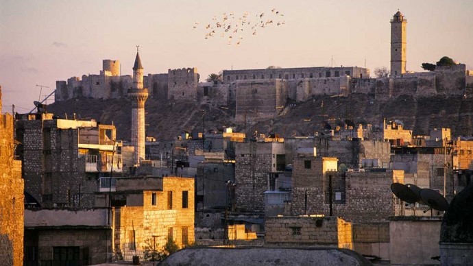 The view of Aleppo's old city and Citadel from the rooftop garden of the Dar Zamaria Hotel. (photo Norbert Schiller)