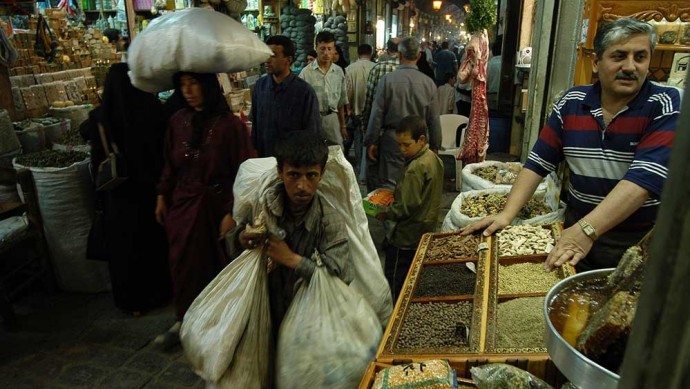 The covered bazaar in Aleppo, said to be the largest indoor souk in the world, before the outbreak of the civil war. (photo Norbert Schiller)