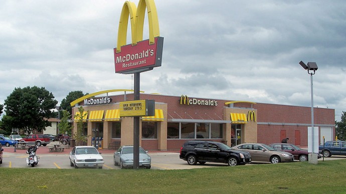 A McDonalds franchise location in this June 29, 2008 photo. (Photo/NNECAPA via Flickr)