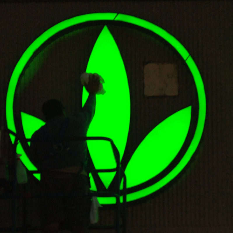 Latinos Pressure Herbalife Over Distribution Practices