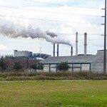 U.S. Sugar's Clewiston Factory is one of the biggest sugar producing factories in the country and the primary employer in the area with more than 1,600 workers (Photo by Phil Galewitz/KHN).