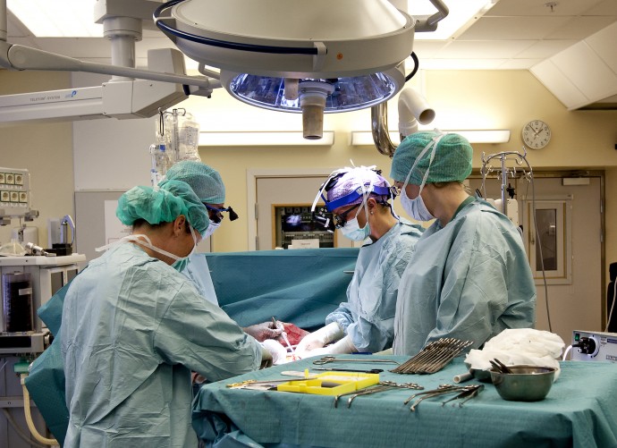 In this April 4, 2012 photo made available by the University of Goteborg in Sweden, the Swedish research team practices before the operations to transplant wombs at the Sahlgrenska Hospital in Goteborg, Sweden. Nine women in Sweden have successfully received transplanted wombs donated from relatives and will soon try to become pregnant, the doctor in charge of the pioneering project has revealed. This is a new kind of surgery, Dr. Mats Brannstrom told The Associated Press. Brannstrom is leading the initiative at the University of Goteborg and will run workshops for other doctors on how to perform womb transplants later this year. We have no textbook to look at, he said.  (AP Photo/University of Goteborg, Johan Wingborg)