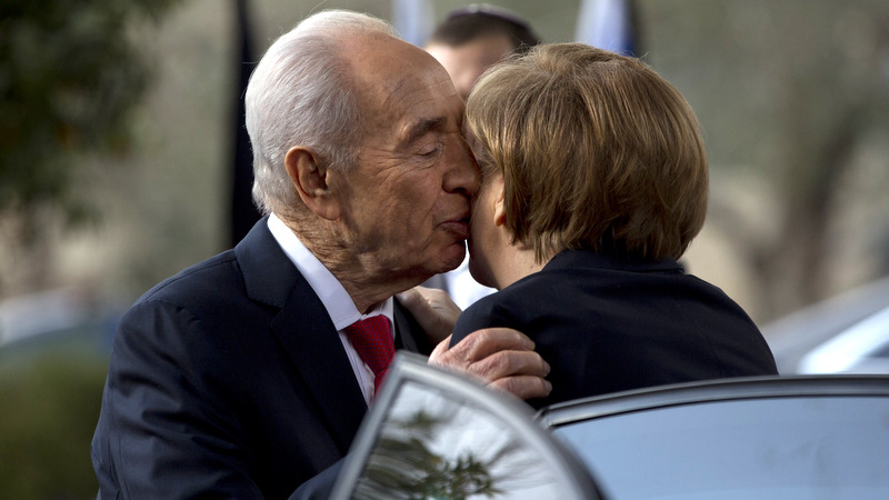 Shimon Peres, Angela Merkel