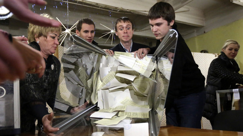 Crimean Residents Vote To Join Russia