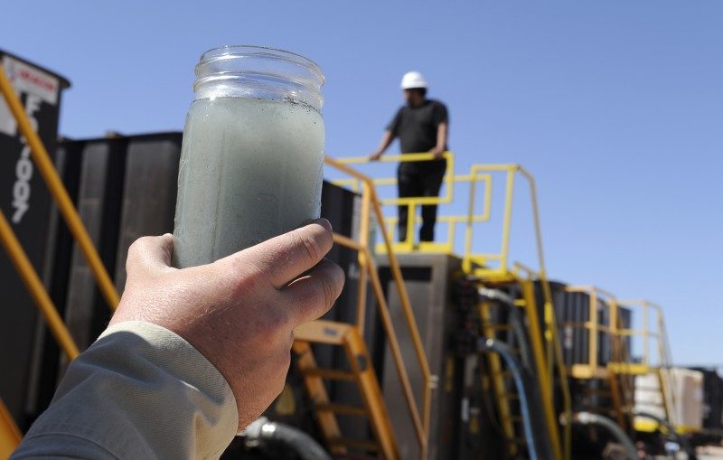 Fracking Industry Still “Failing” on Transparency