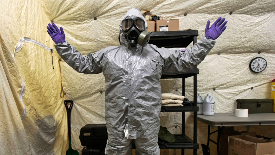 Hersh, Higgins and MIT Rocket Scientists Weigh in on Syria Sarin Gas Attack