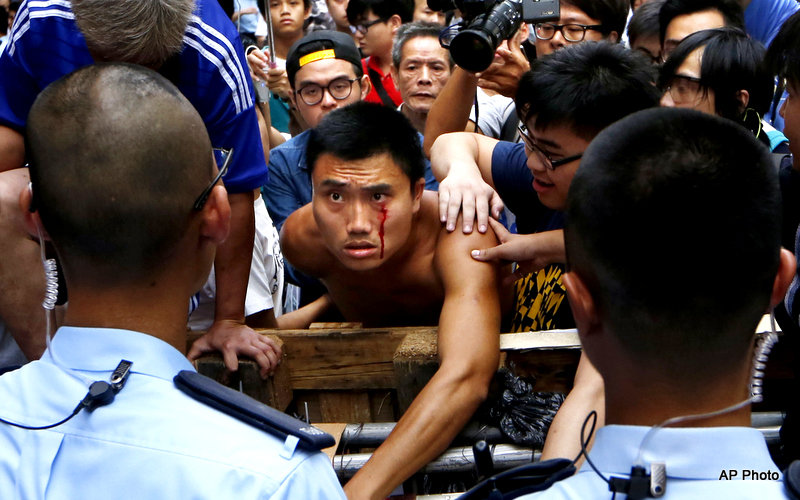 Американское правительство, НПО «Топливо» и фонд протестов против экстрадиции в Гонконге