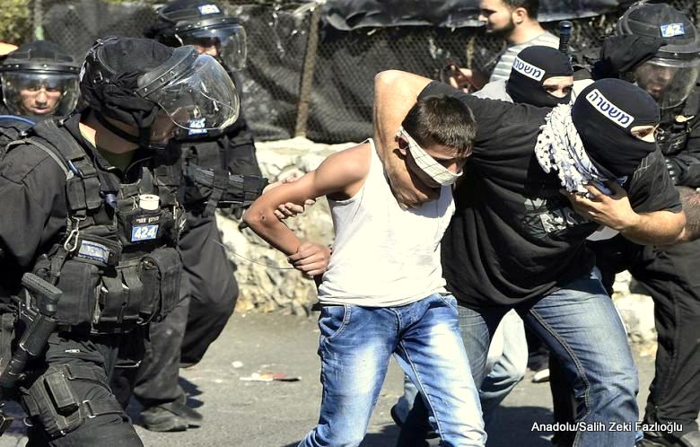 Israeli forces arrest a Palestinian child