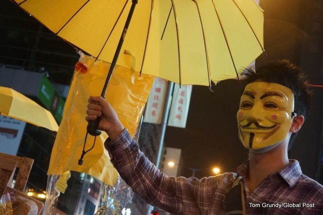After 50 Days, Rifts Emerge Among Hong Kong’s Protesters