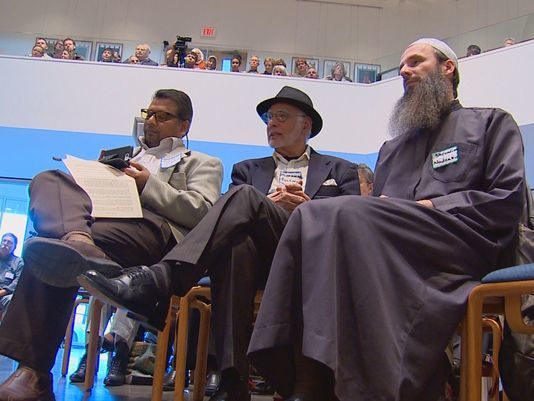 VIDEO: Over 100 Faith Leaders Unite Against Bigotry And Violence In The Name Of Religion After Dallas Muslims Were Targeted By Hate Groups
