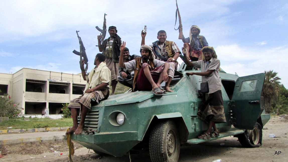 As Yemen Descends Further Into Chaos, Saudi Military Mobilizing Near Border