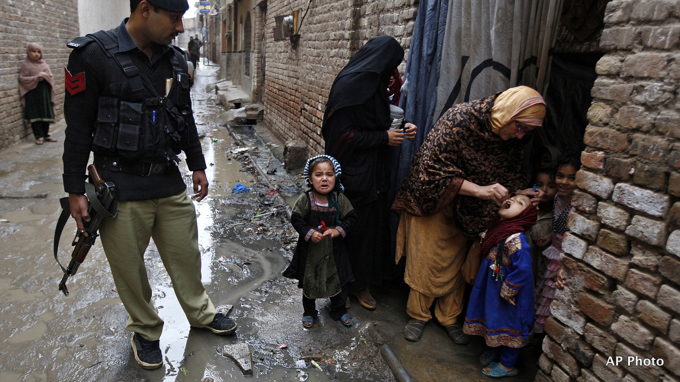 Pakistan Fighting to Vaccinate