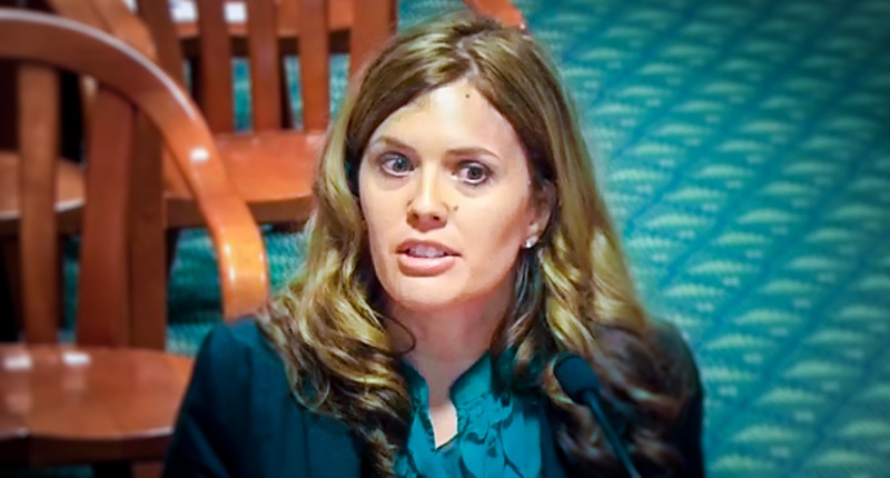 Medical marijuana user Ginnifer Hency (screen grab)