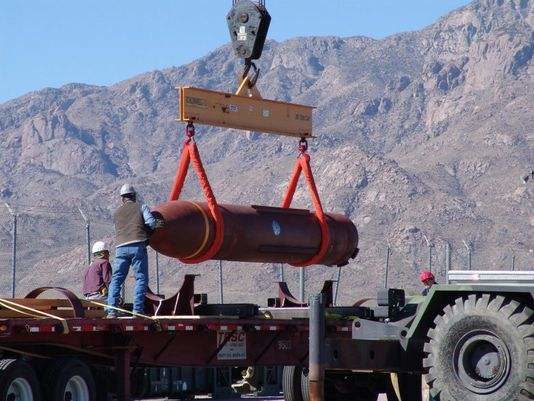 A developmental version of the Massive Ordnance Penetrator in 2007.(Photo: Boeing)